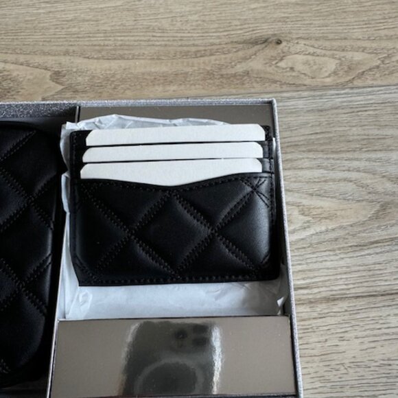 KATE SPADE ♠️ QUILTED LEATHER CROSSBODY CARD CASE SET - Picture 2 of 9